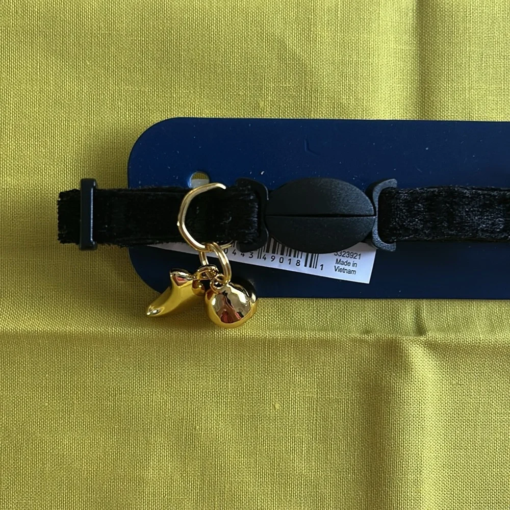 Youly the heir Dream Black Velvet Cat Collar (S/M)